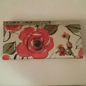 NWOT Maurices clutch
